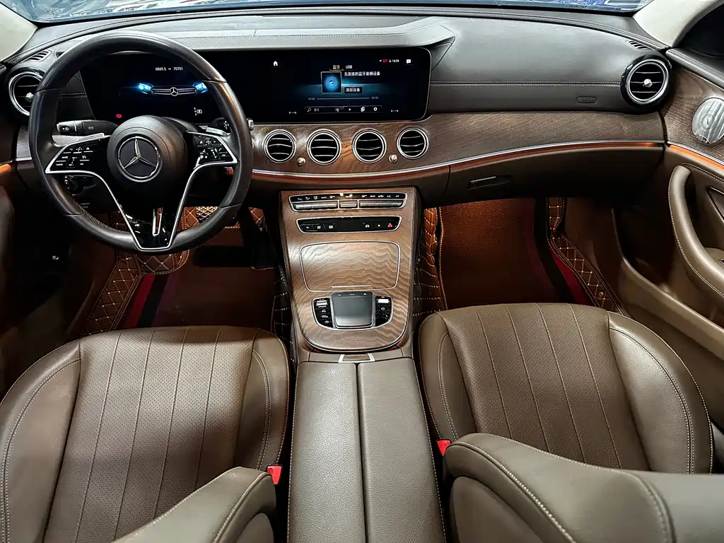 MERCEDES-BENZ E CLASS