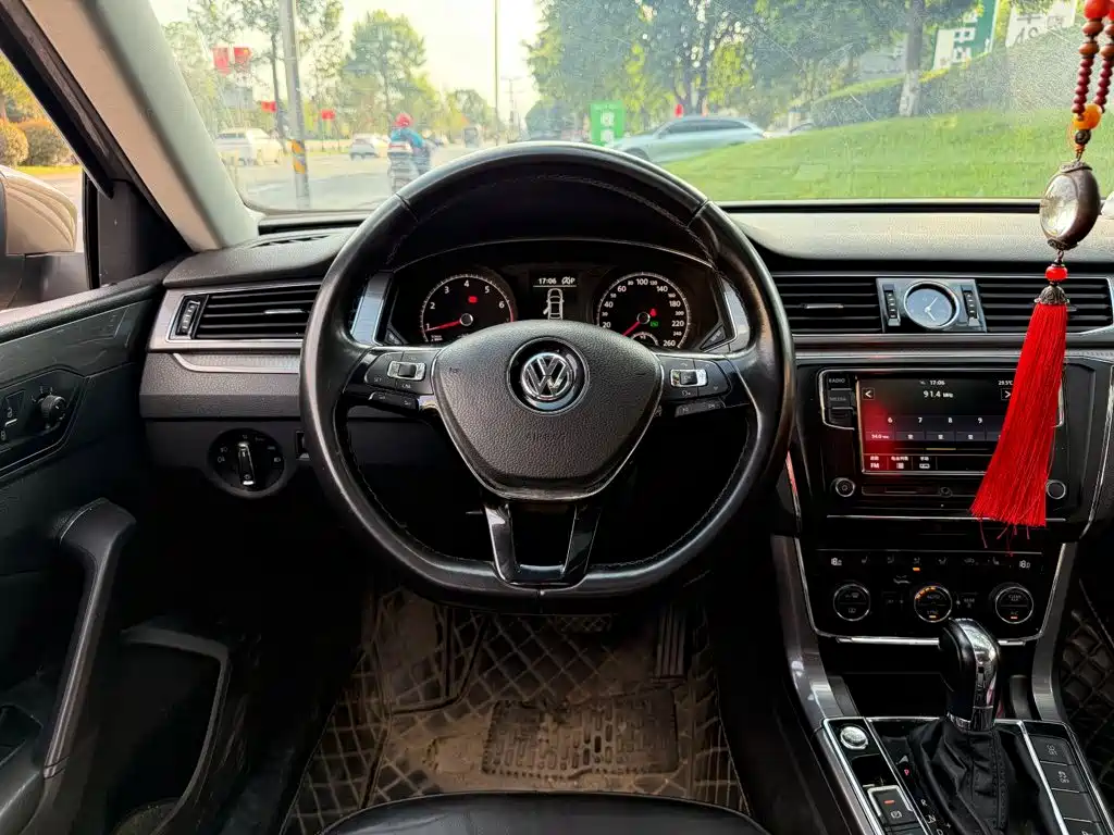 Volkswagen Passat — миниатюра 14