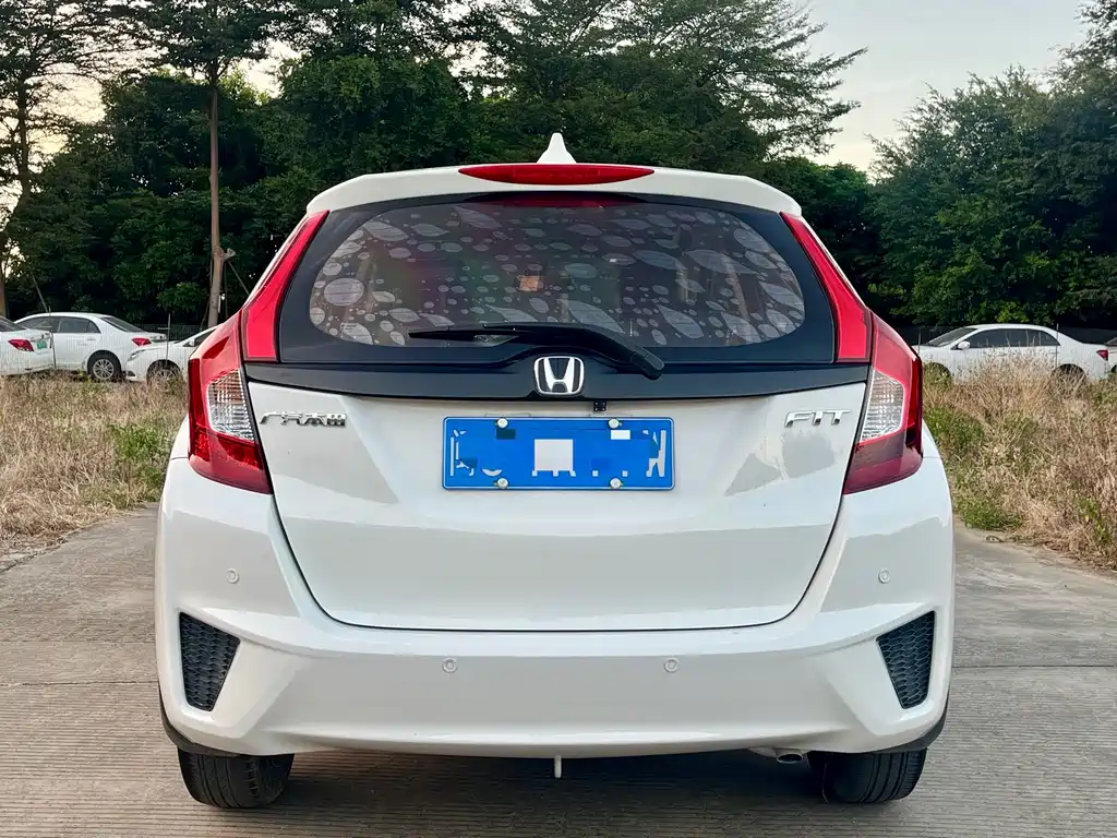 Honda Fit — миниатюра 5