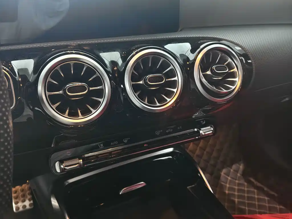 Mercedes-Benz A-Class AMG (Import) — миниатюра 10