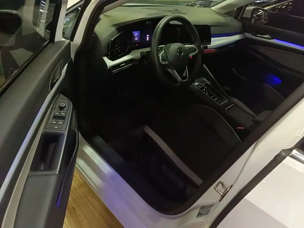 Volkswagen Golf — миниатюра 16