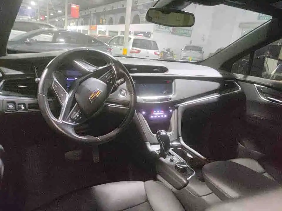 Cadillac XT5 — миниатюра 7