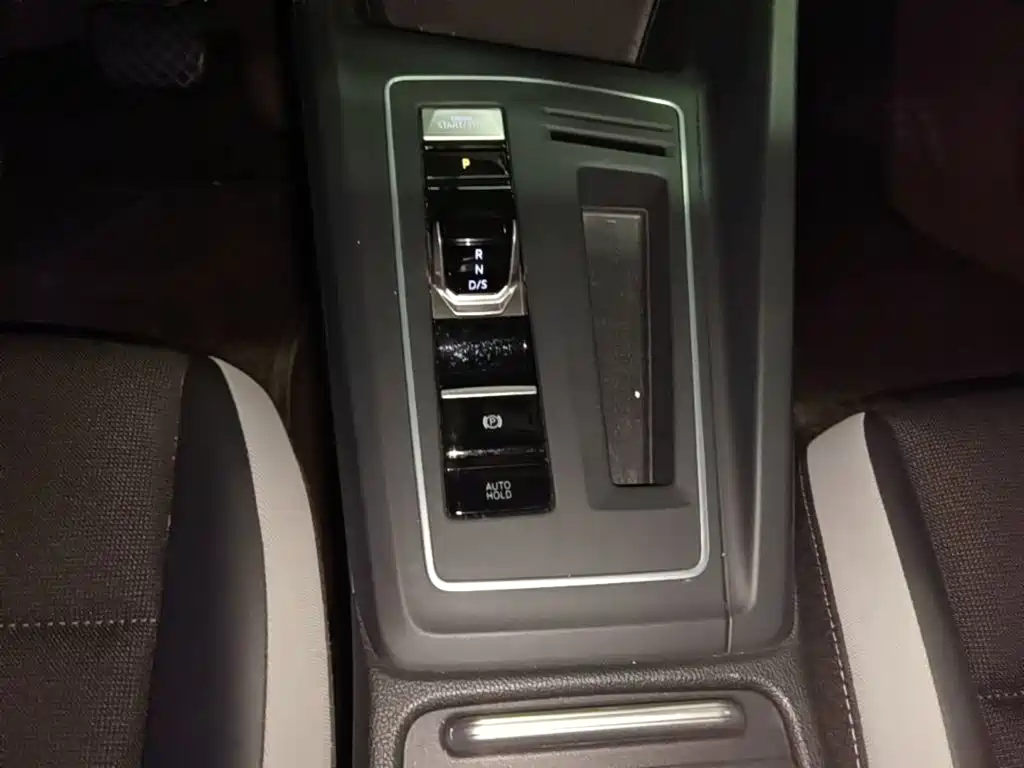 Volkswagen Golf — миниатюра 14