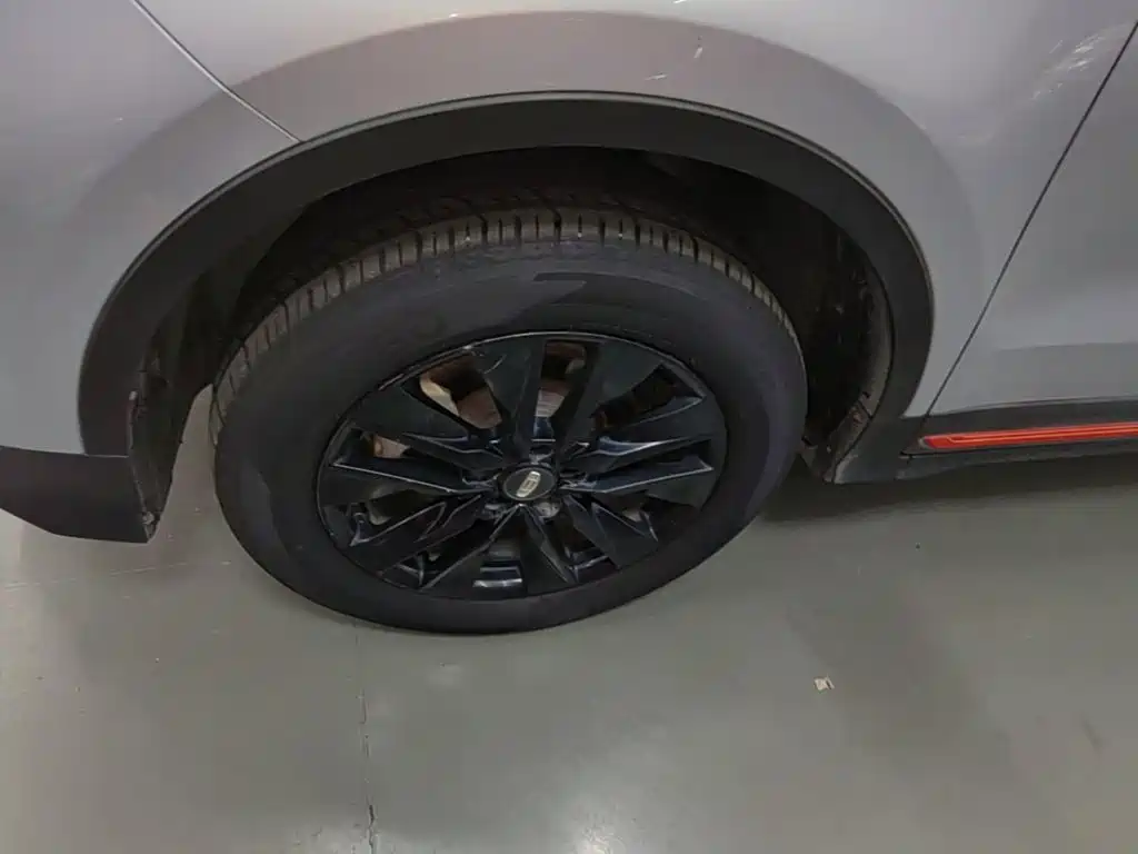 Geely Boyue — миниатюра 23