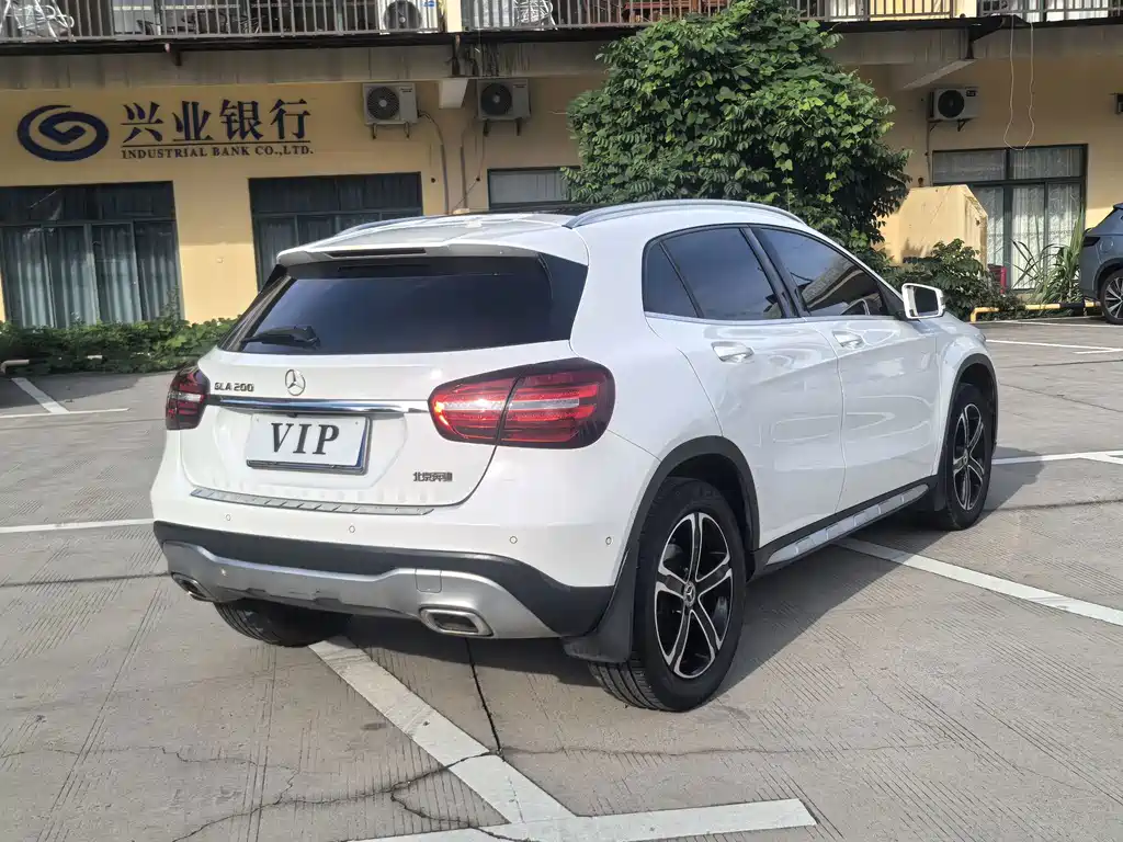 Mercedes-Benz GLA — миниатюра 7