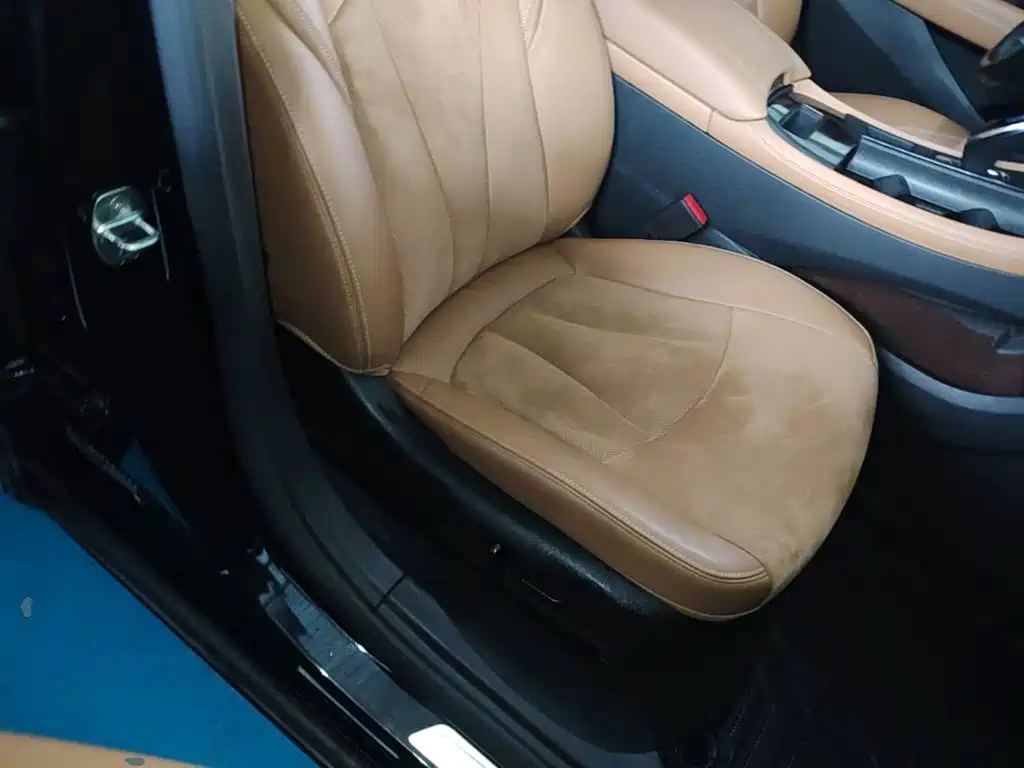 Buick LaCrosse — миниатюра 25