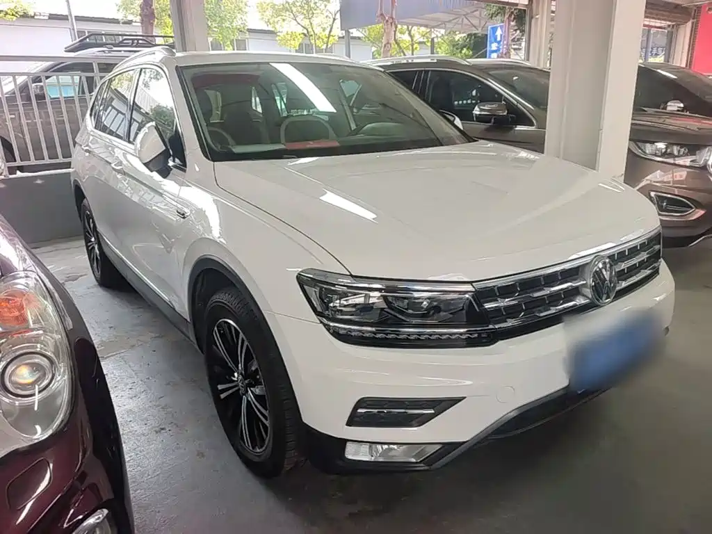 Volkswagen Tiguan L — миниатюра 4