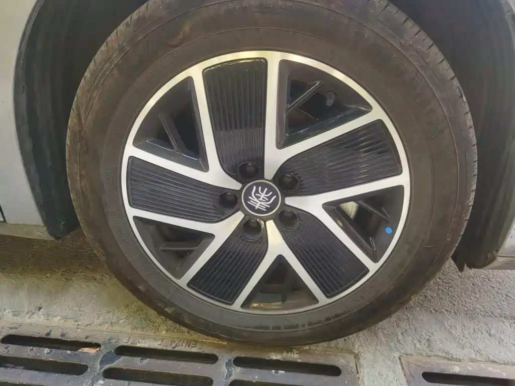 BYD Qin L — миниатюра 25