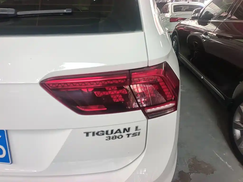 Volkswagen Tiguan L — миниатюра 8