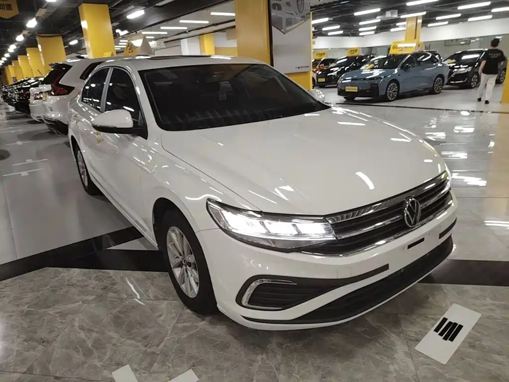 Volkswagen Bora — миниатюра 4