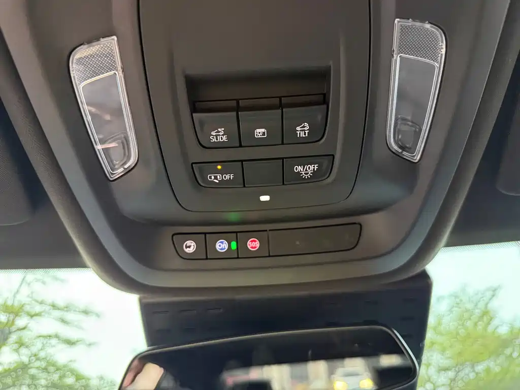 Cadillac CT5 — миниатюра 21