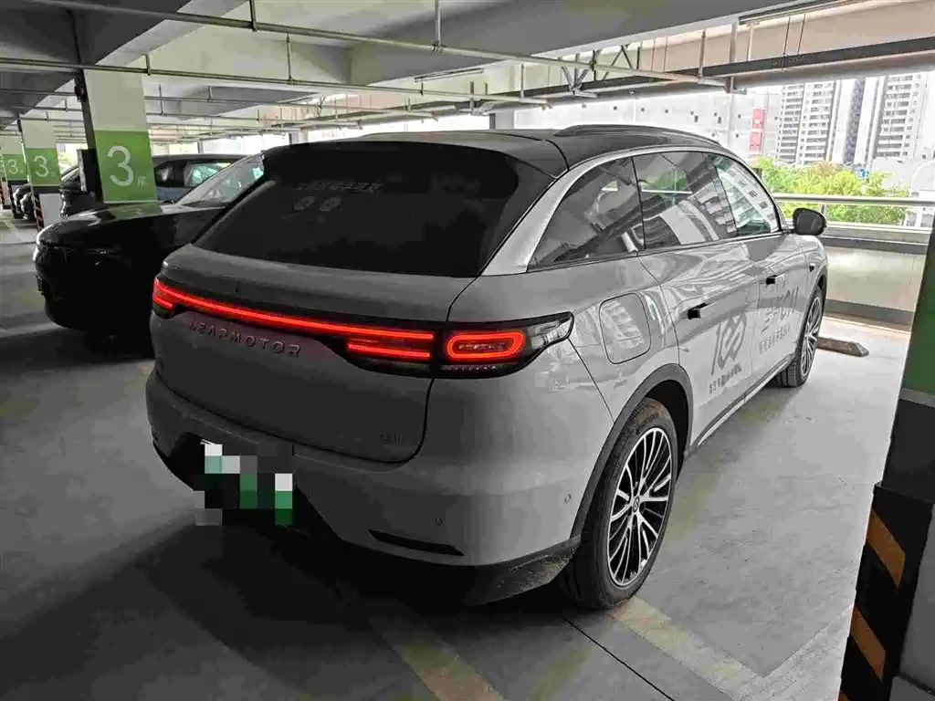 Leapmotor Leapmotor C11 — миниатюра 4