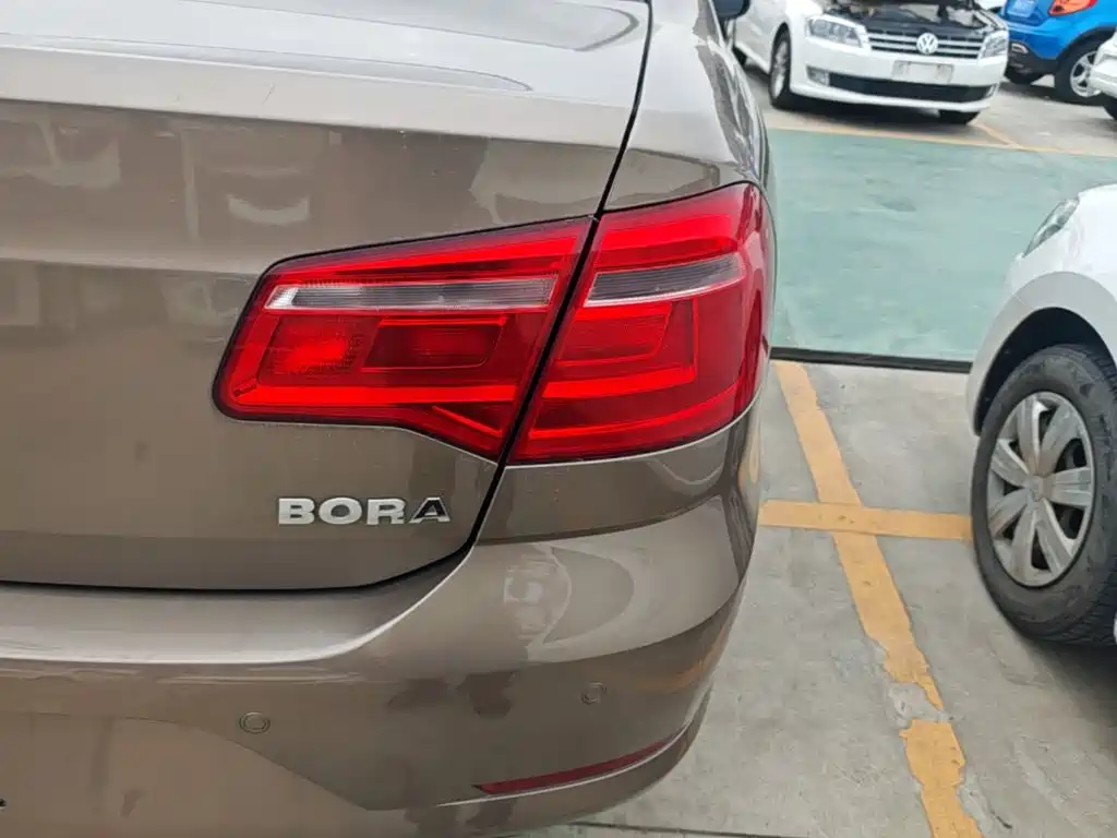 Volkswagen Bora — миниатюра 8