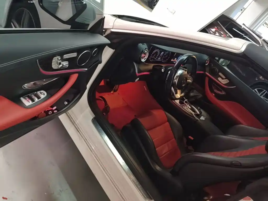 Mercedes-Benz E-Class (Import) — миниатюра 16