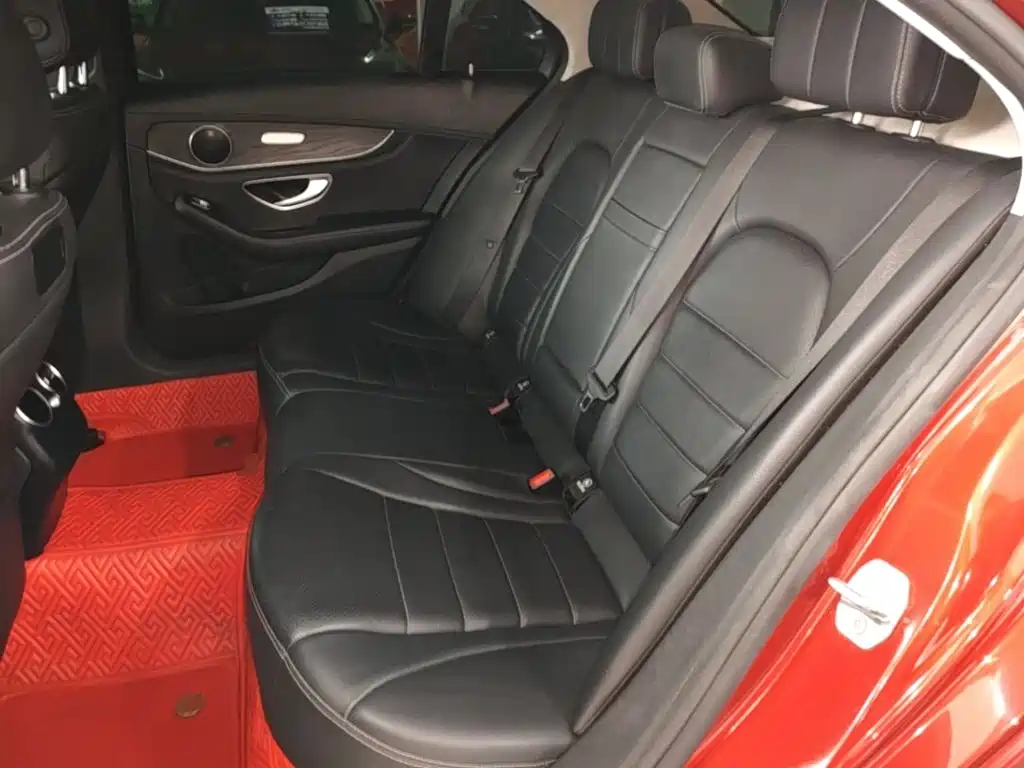 Mercedes-Benz C-Class — миниатюра 17