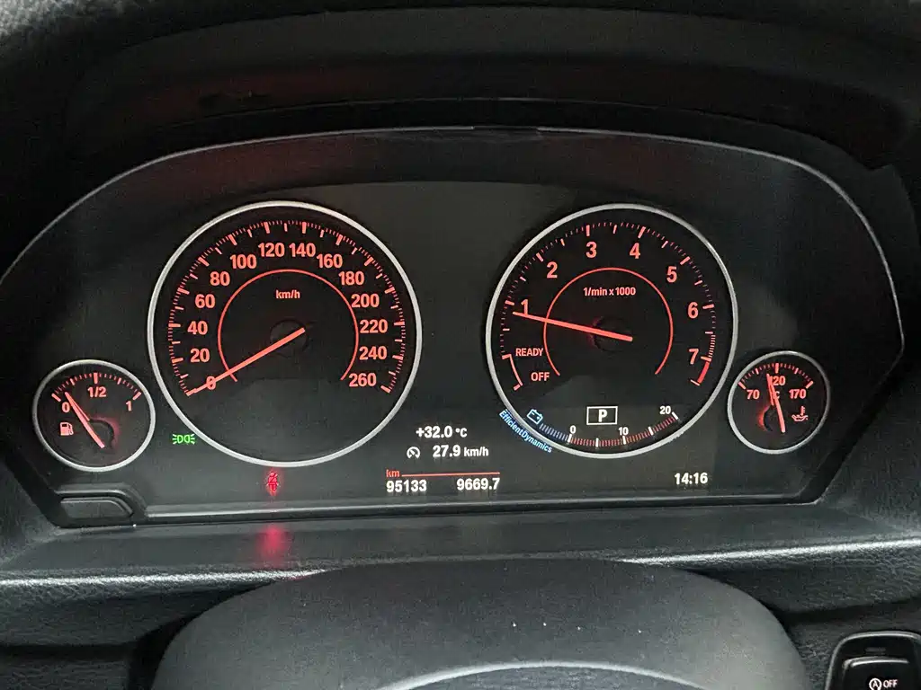 BMW 3 Series — миниатюра 23