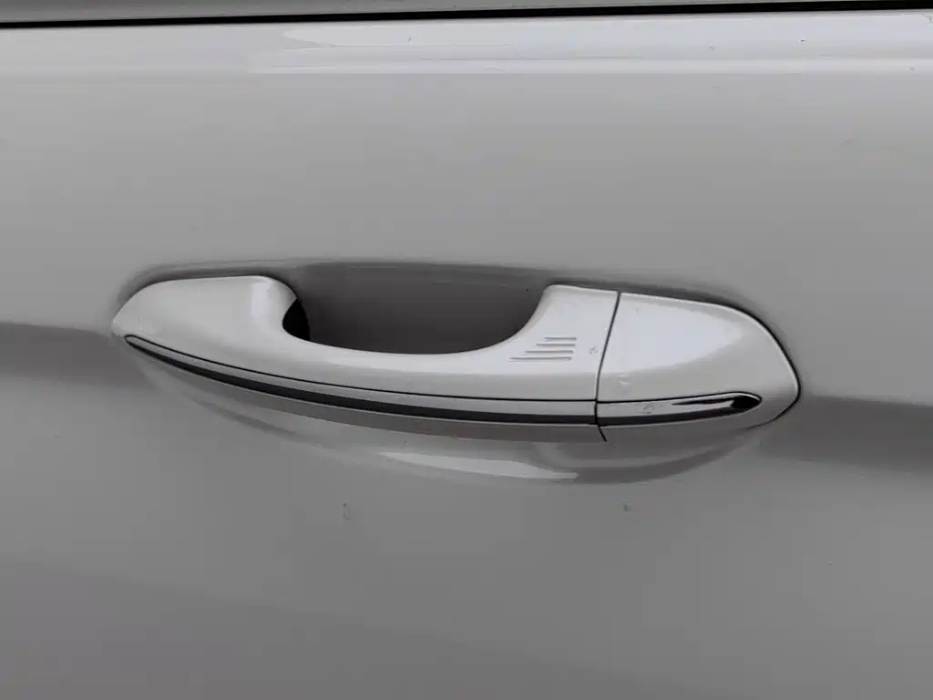 Ford Taurus — миниатюра 18