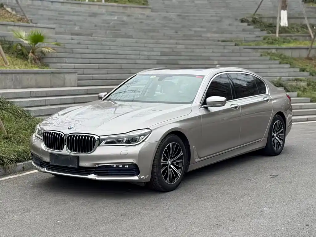 BMW 7 SERIES