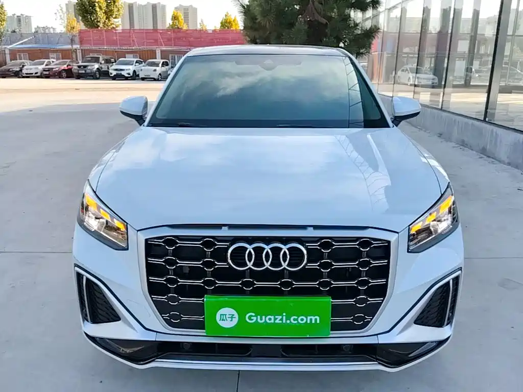 Audi Q2L — миниатюра 3