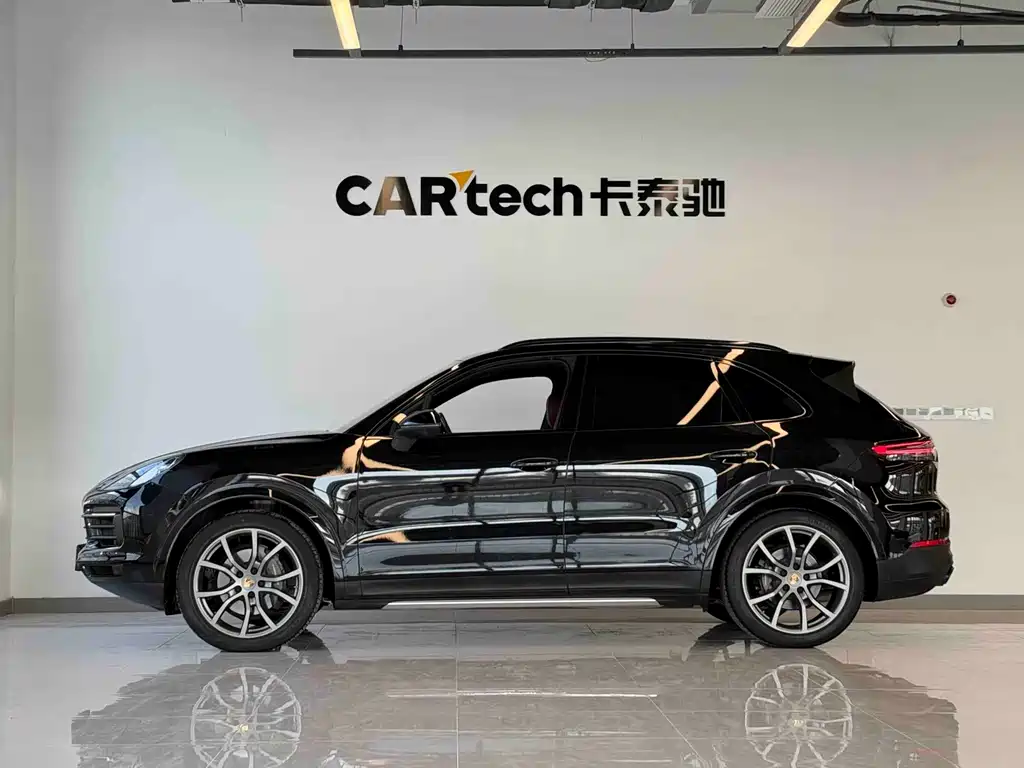 Porsche Cayenne — миниатюра 5