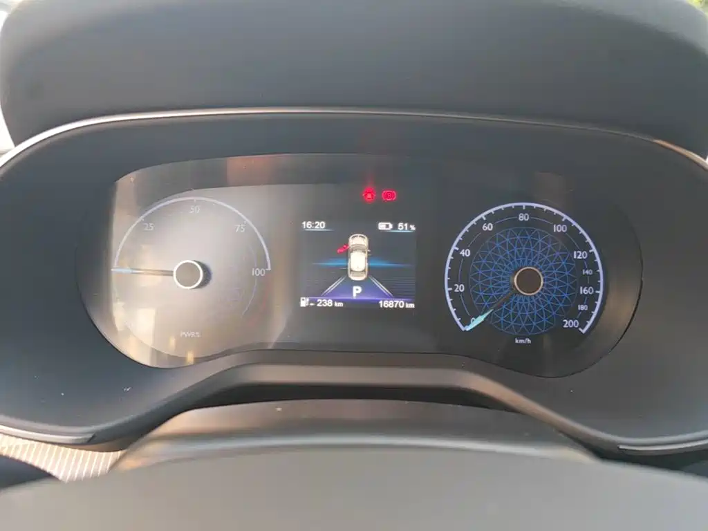 Hongqi Hongqi E-QM5 — миниатюра 12