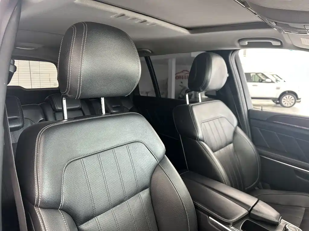 Mercedes-Benz GL-Class — миниатюра 18