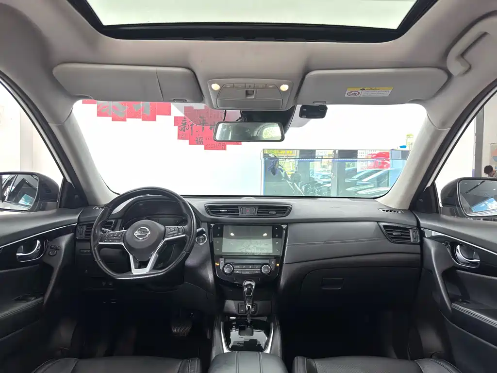 Nissan X-Trail — миниатюра 5