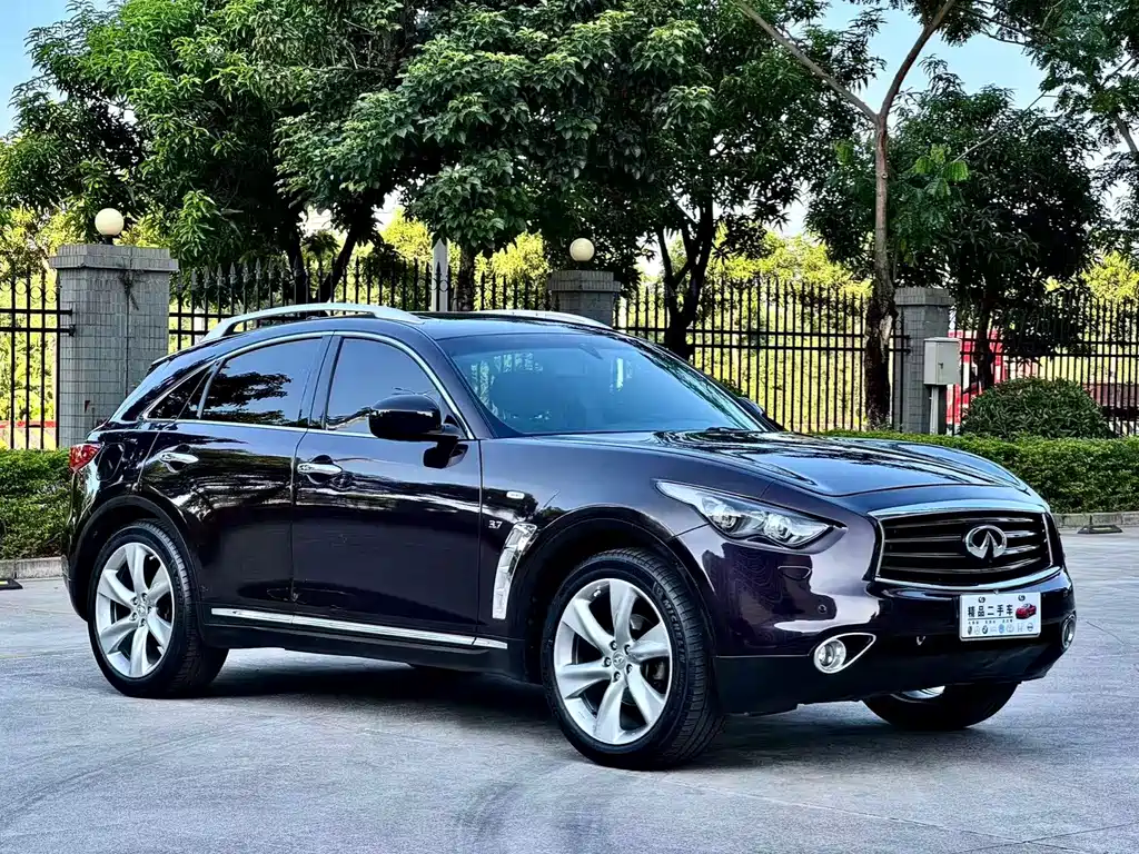 Infiniti QX70 — миниатюра 3
