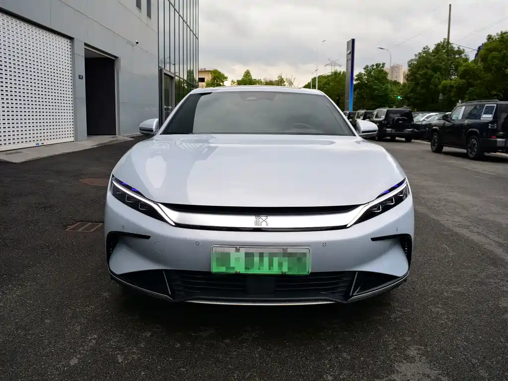 BYD Han — миниатюра 2