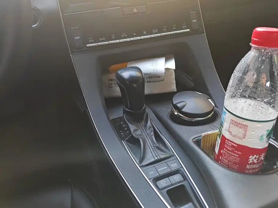 Toyota Avalon — миниатюра 16