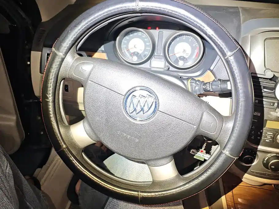 Buick Excelle — миниатюра 14