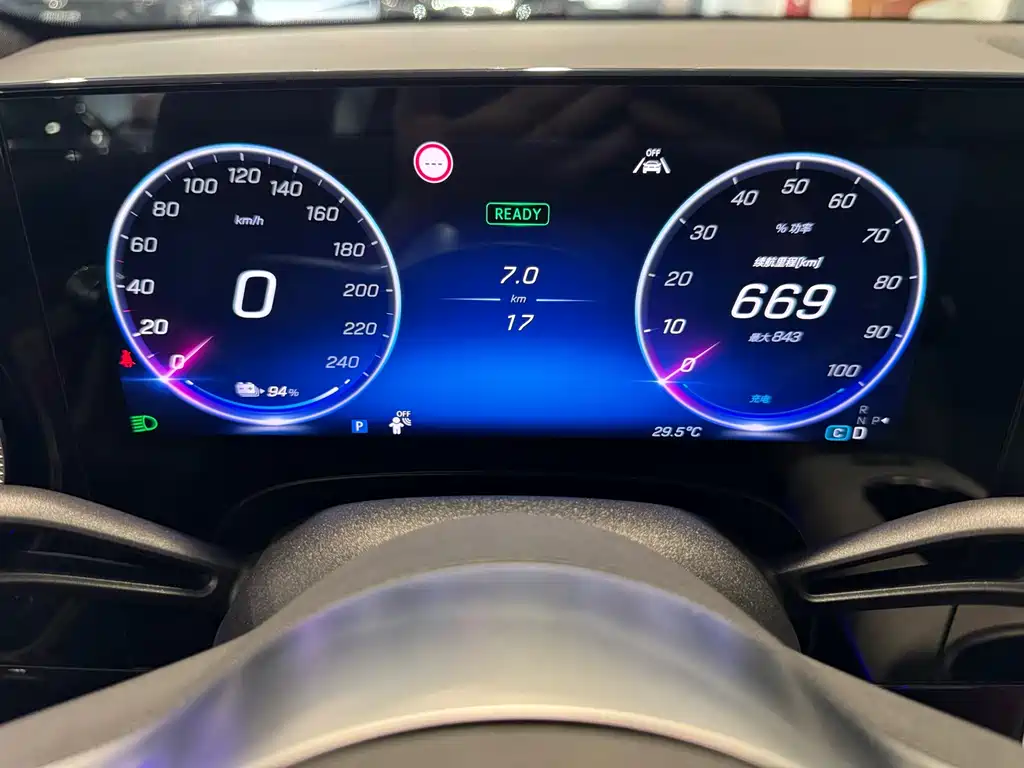 Mercedes-Benz CLA New Energy — миниатюра 11