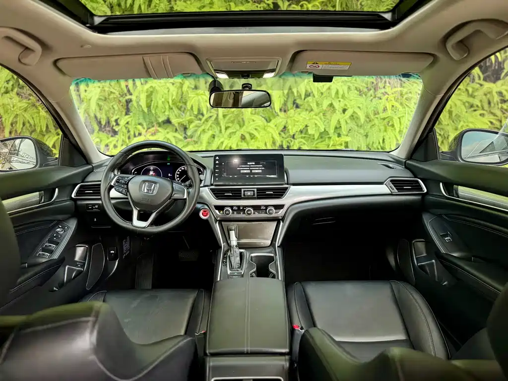 Honda Accord — миниатюра 9