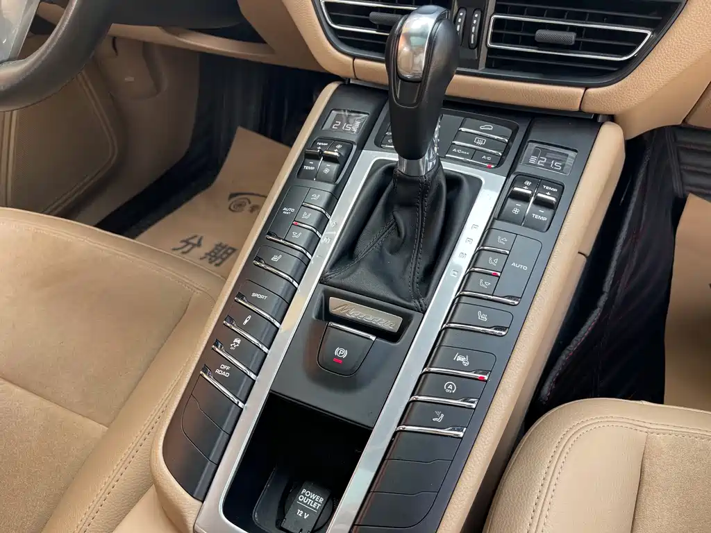 Porsche Macan — миниатюра 15