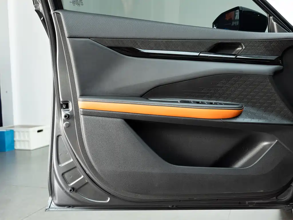 Changan UNI-V — миниатюра 8