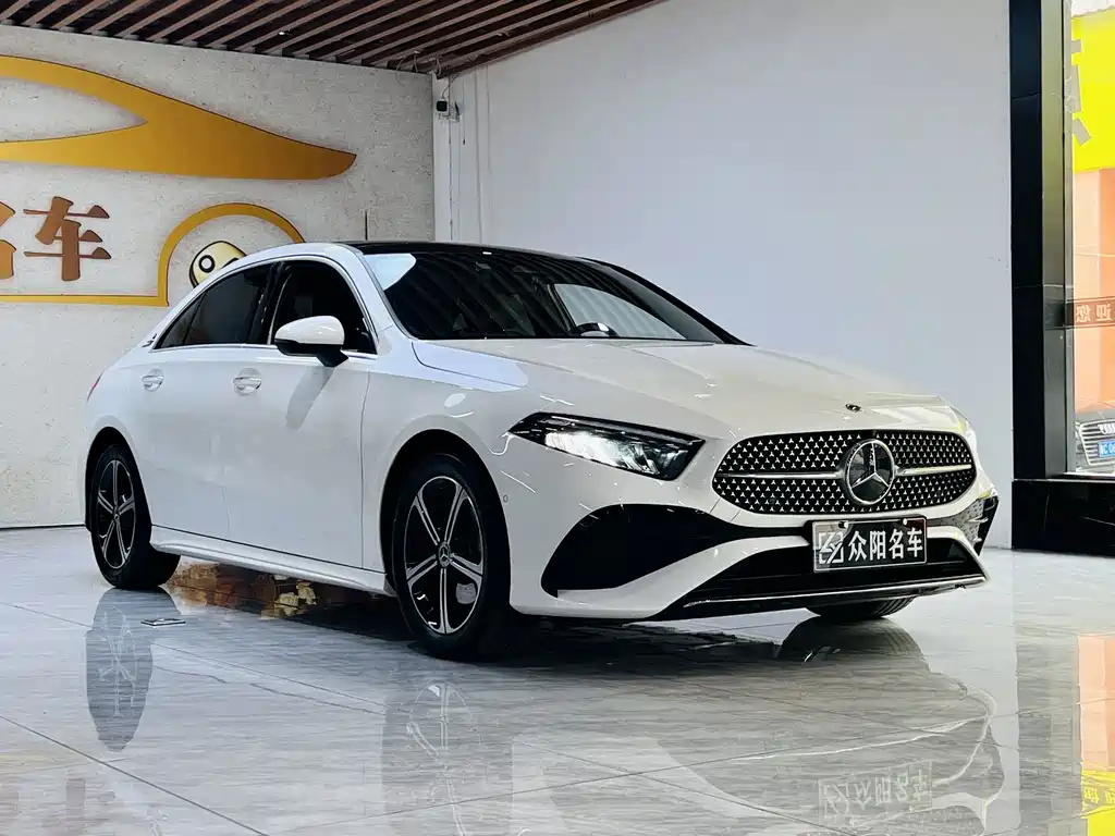 Mercedes-Benz A-Class — миниатюра 3