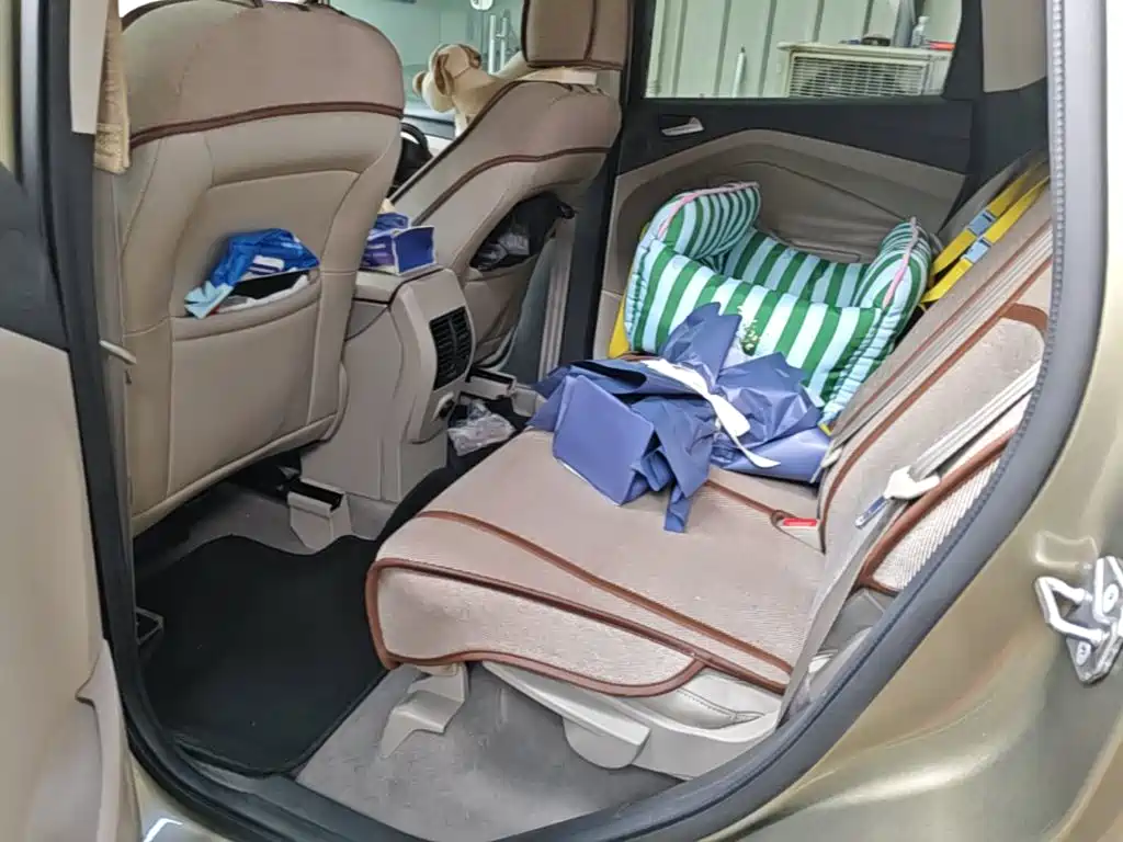 Ford Kuga — миниатюра 17