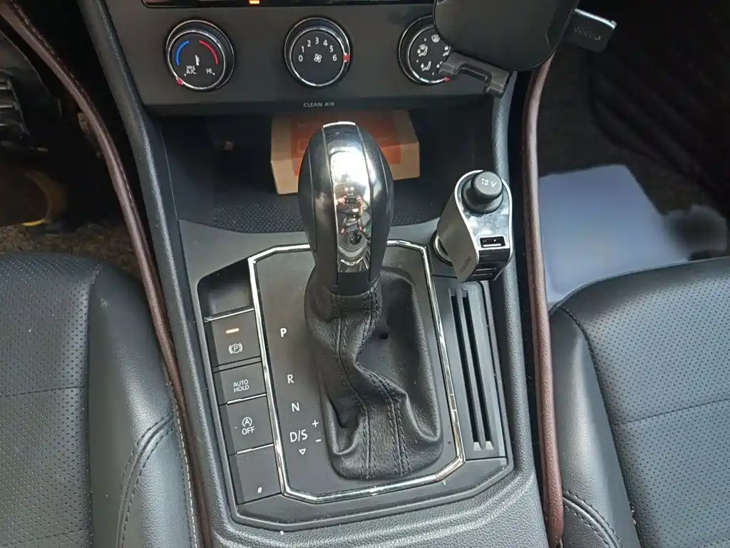 Volkswagen Lavida — миниатюра 7