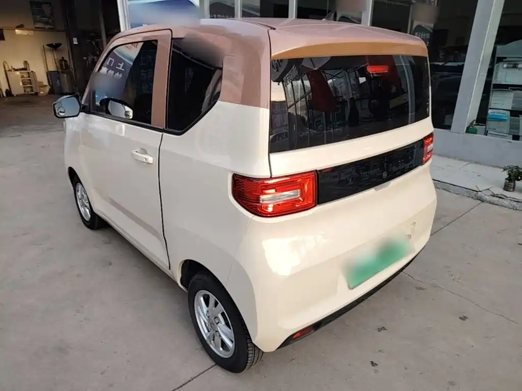 Wuling MINIEV — миниатюра 5