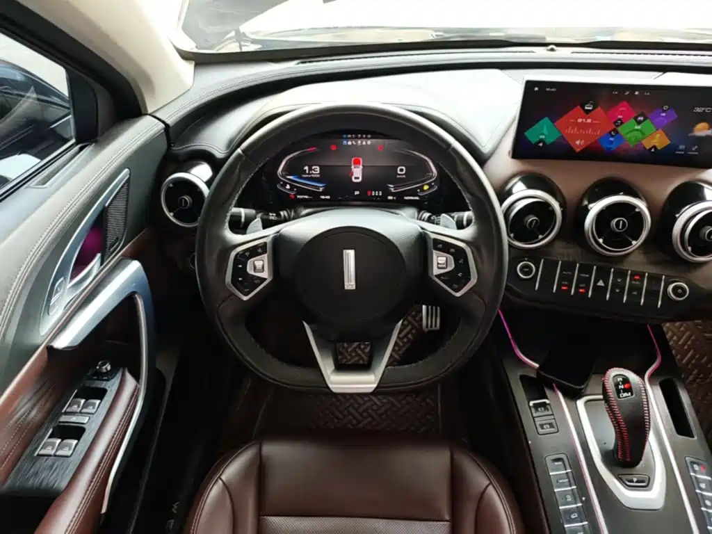 Wey Wey VV7 GT — миниатюра 11