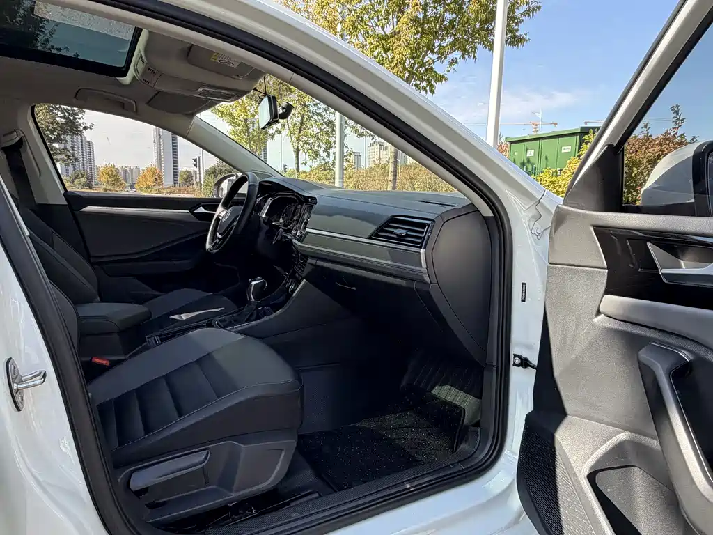 Volkswagen Sagitar — миниатюра 10