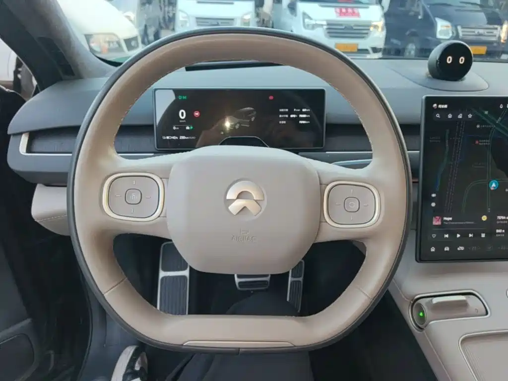 NIO ES8 — миниатюра 11