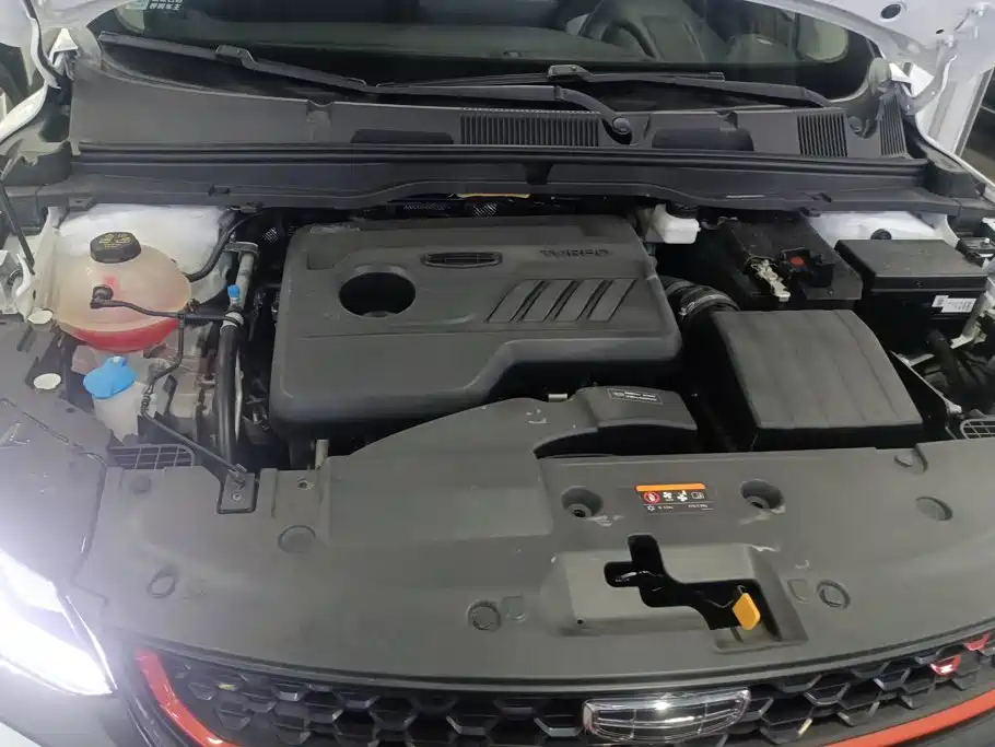 Geely Binyue — миниатюра 10