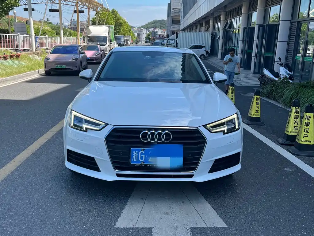 Audi A4L — миниатюра 2