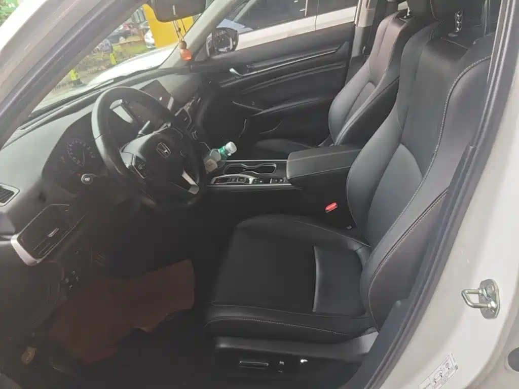 Honda Accord — миниатюра 15