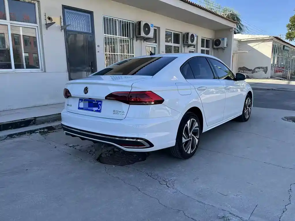 Volkswagen Bora — миниатюра 4