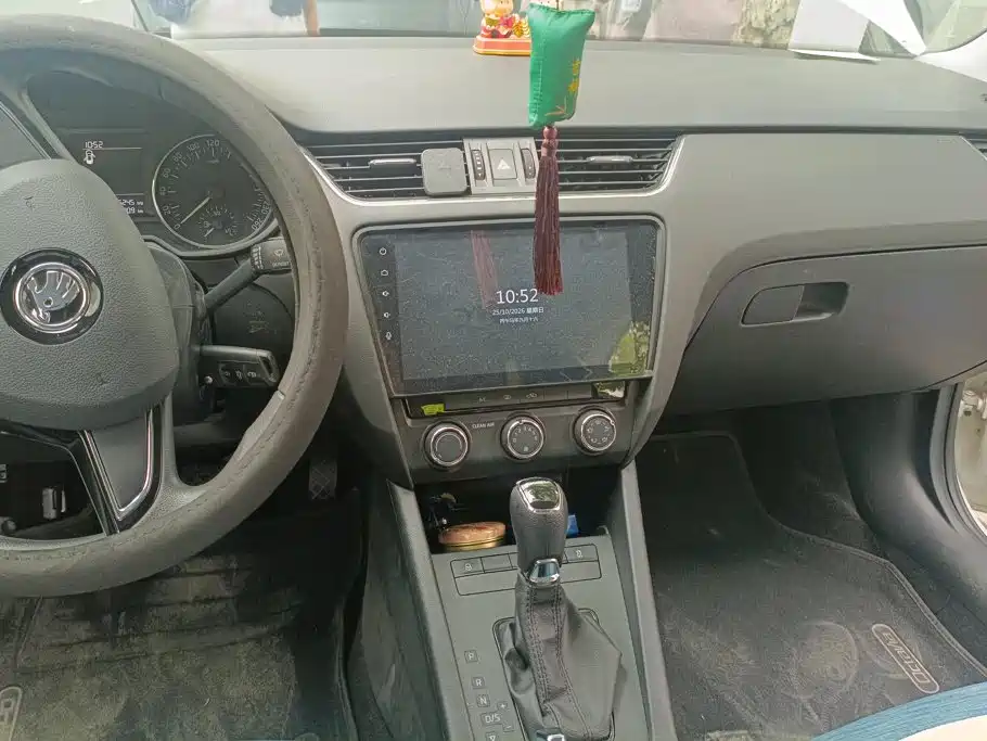 Skoda Octavia — миниатюра 13