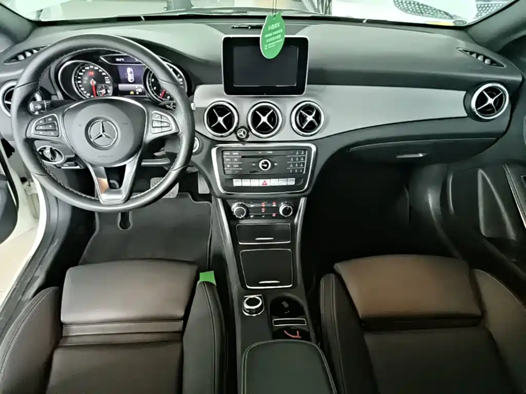 Mercedes-Benz CLA (Import) — миниатюра 13