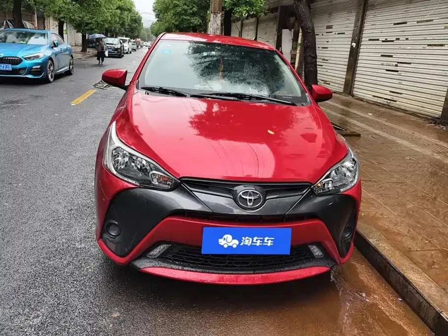 Toyota Yaris L — миниатюра 2