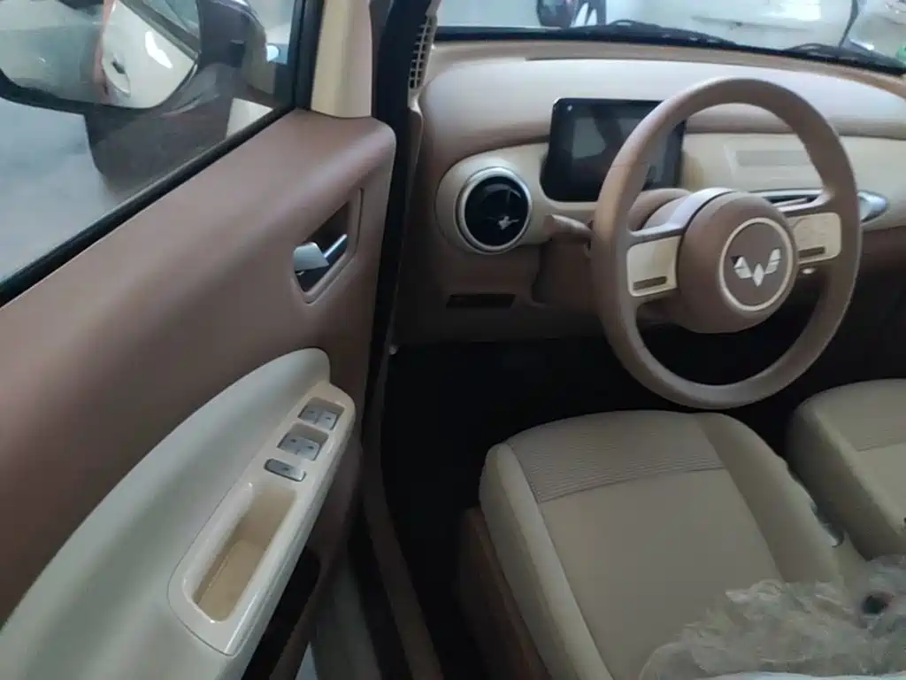 Wuling MINIEV — миниатюра 16